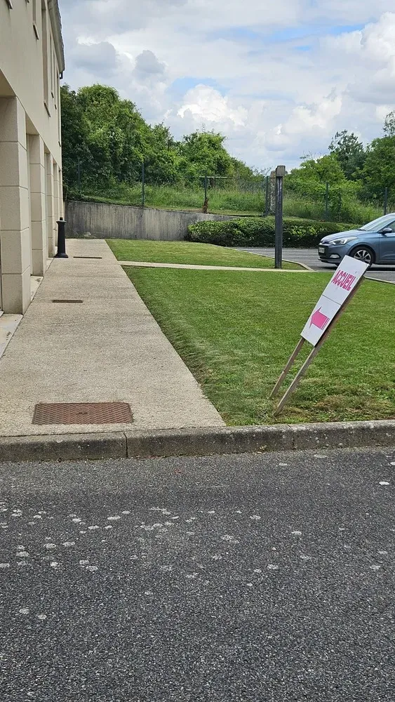 Espaces verts environnements - Aménagements et entretiens (41)