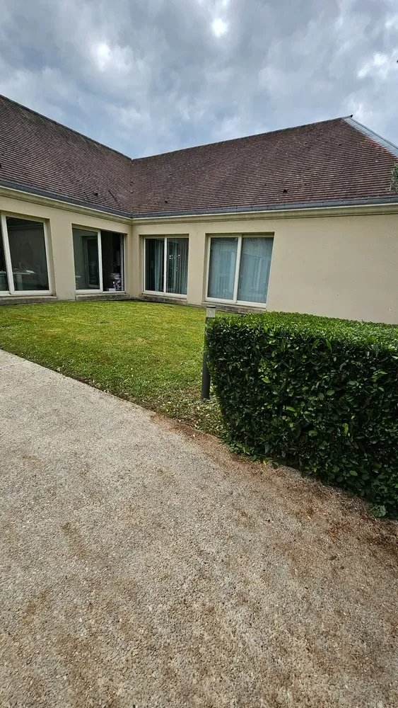 Espaces verts environnements - Aménagements et entretiens (46)