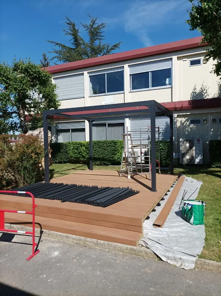 Espaces verts environnements - Aménagements et entretiens (88)